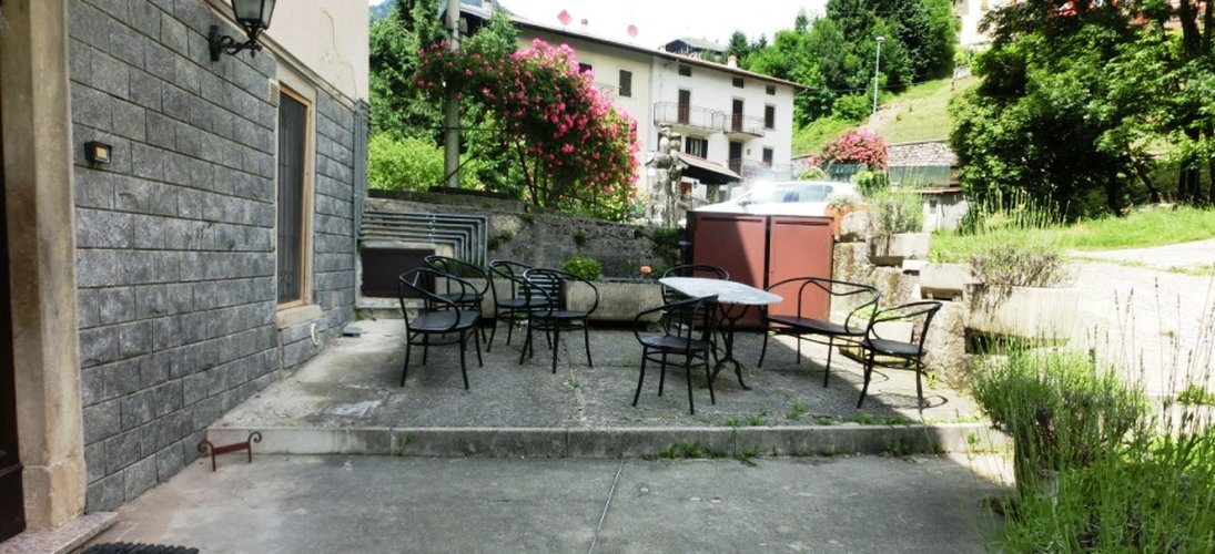 Serina vicinissimo al centro trilocale con camino in casa d’epoca