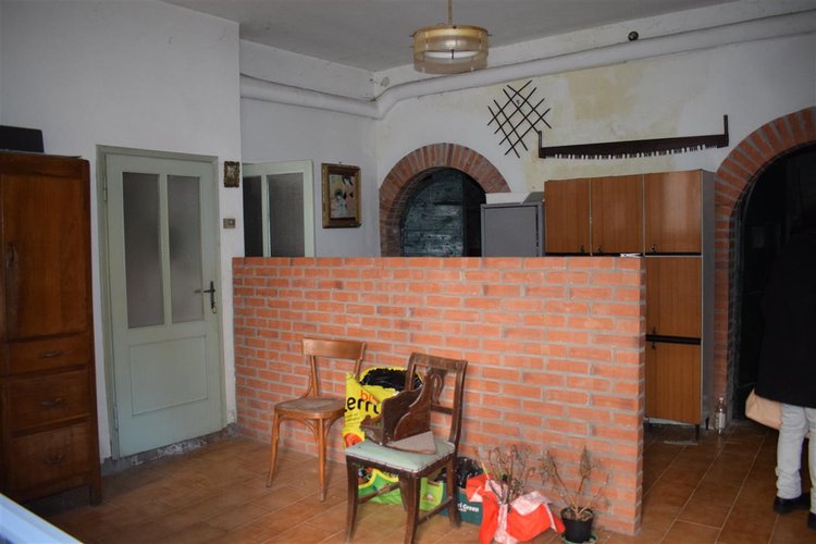 Serina centro storico, intero fabbricato del ’400 Serina