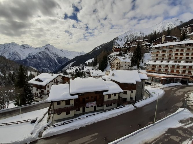 Foppolo perla Orobica dell’Alta Valle Brembana panoramico bilocale arredato con ski-box Foppolo