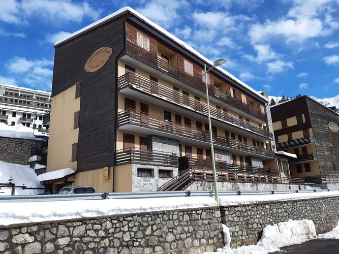 Foppolo perla Orobica dell’Alta Valle Brembana panoramico bilocale arredato con ski-box Foppolo