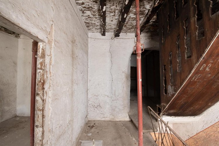 Valtorta occasione in tipico borgo porzione di casa rustica da riattare con giardino Valtorta