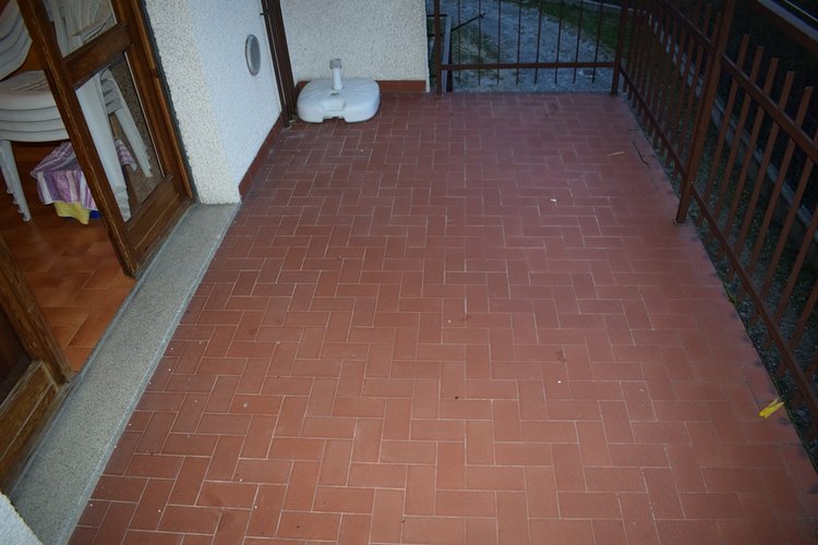 Locatello trilocale balconato in signorile palazzina Locatello