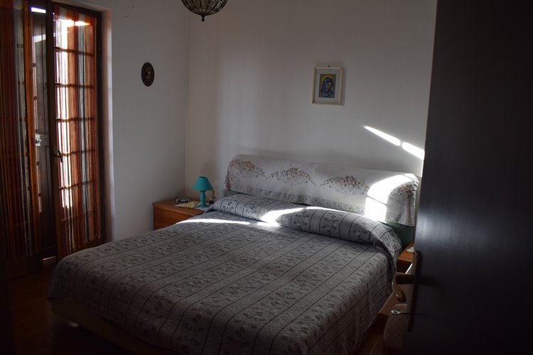 Dossena in villetta quadrifamiliare, vista spettacolare, trilocale con terrazza vivibile Dossena