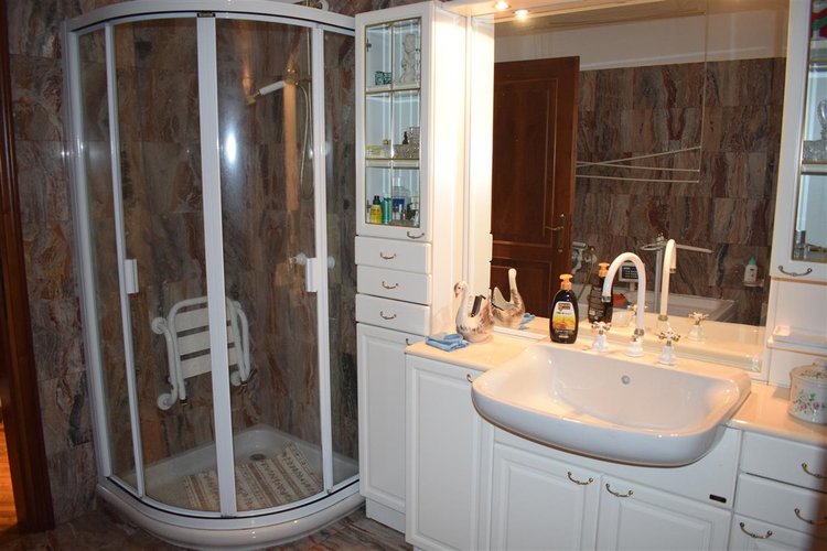 Serina centro storico, in fabbricato storico imperdibile quadrilocale ristrutturato Serina