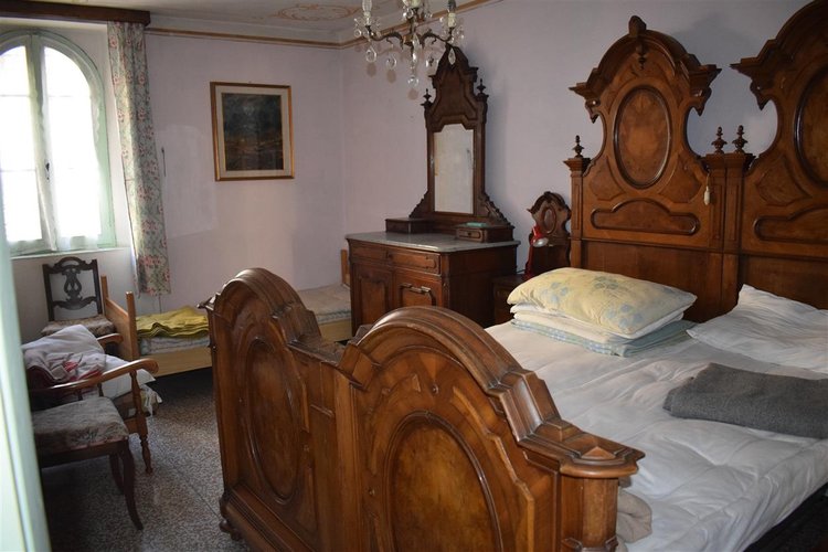 Serina centralissimo appartamento balconato Serina