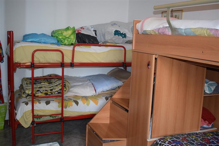 Serina in posizione panoramica, grazioso bilocale arredato con ampio box Serina