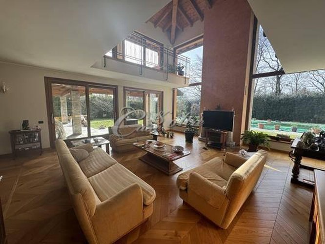 Villa singola Carimate