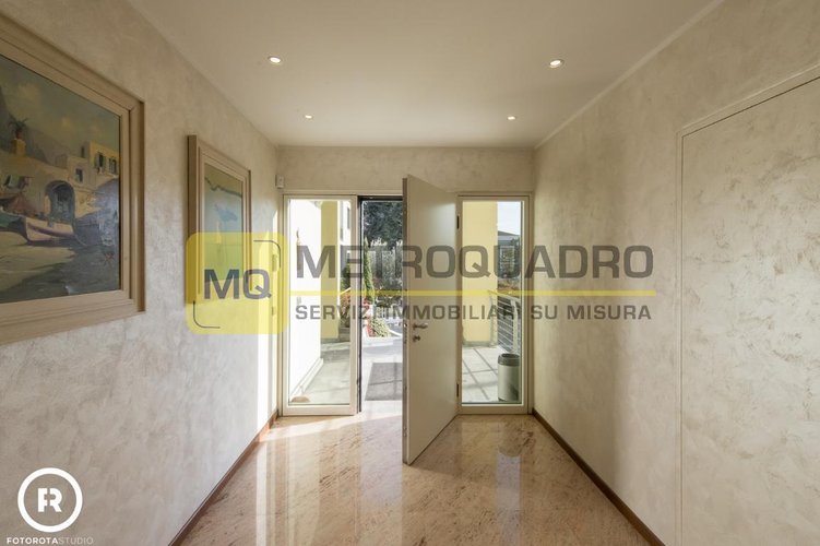 Villa 10 locali - Rif. VillaCastello1 Lecco