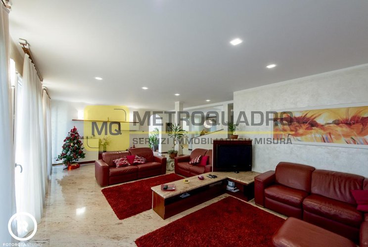 Villa 10 locali - Rif. VillaCastello1 Lecco