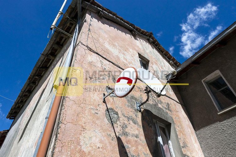Morterone, vendita di immobile con vani ad uso misto, residenziale e commerciale Morterone