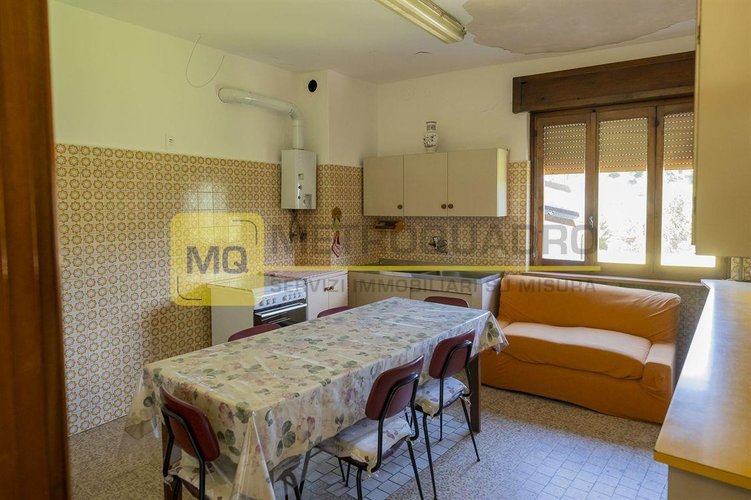Morterone, vendita di immobile con vani ad uso misto, residenziale e commerciale Morterone