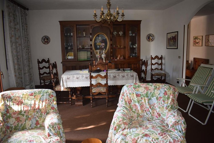 Serina Bagnella, introvabile villa singola pluriterrazzata con terreno di proprietà e box auto Serina