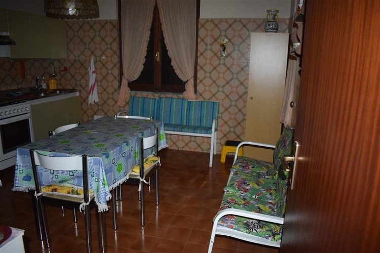 Serina Bagnella, introvabile villa singola pluriterrazzata con terreno di proprietà e box auto Serina