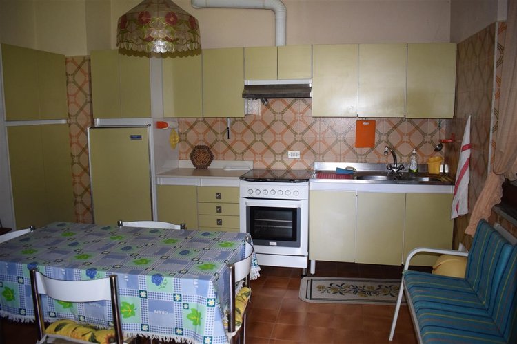 Serina Bagnella, introvabile villa singola pluriterrazzata con terreno di proprietà e box auto Serina