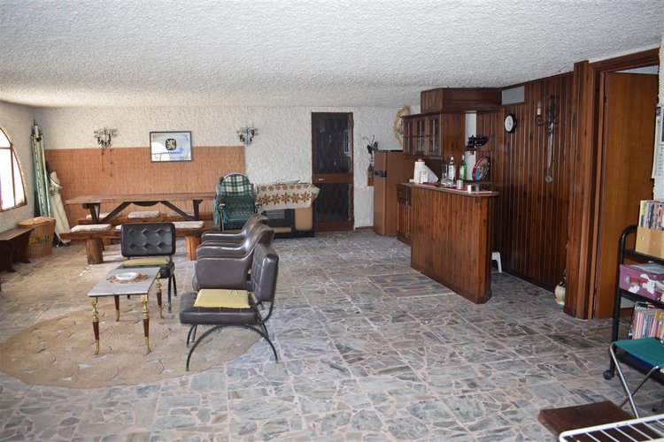 Serina Bagnella, introvabile villa singola pluriterrazzata con terreno di proprietà e box auto Serina