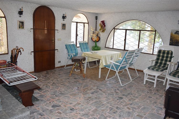 Serina Bagnella, introvabile villa singola pluriterrazzata con terreno di proprietà e box auto Serina