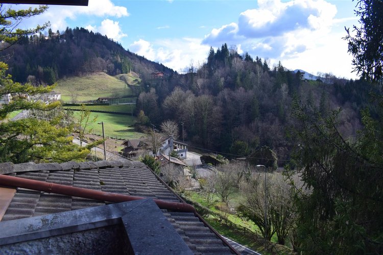 Serina Bagnella, introvabile villa singola pluriterrazzata con terreno di proprietà e box auto Serina