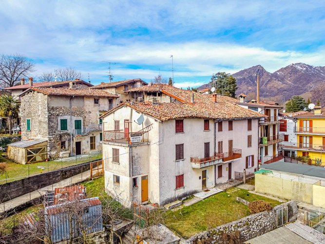 Stabile/Palazzo Nembro