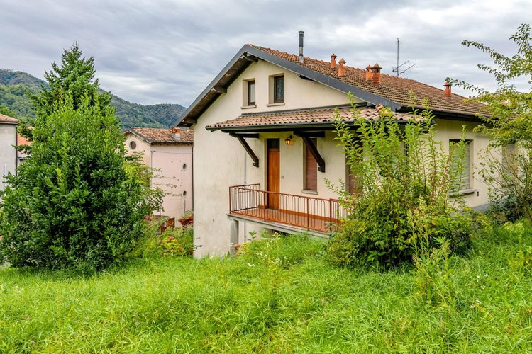 Casa indipendente Albino