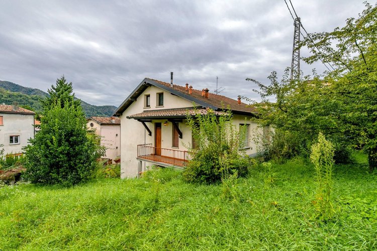 Casa indipendente Albino