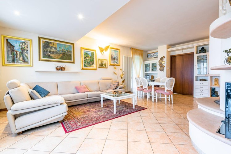 Villa a schiera Albino