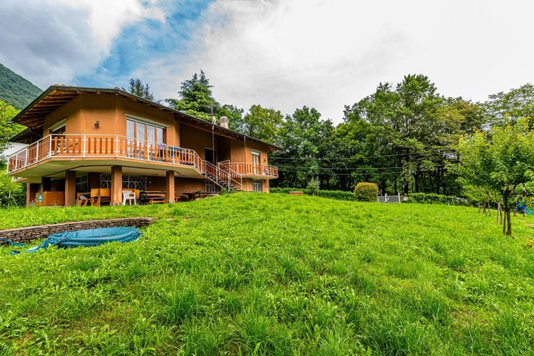 Casa indipendente Albino