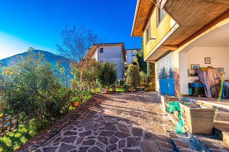 Villa singola Albino