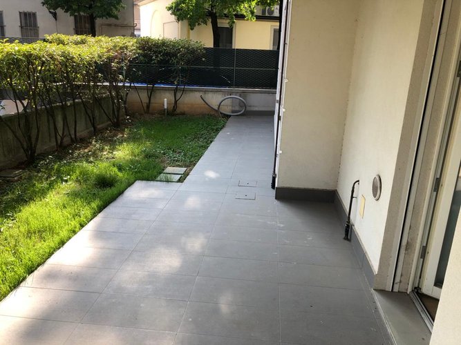 QUARTIERE FINARDI TRILOCALE CON GIARDINETTO Bergamo