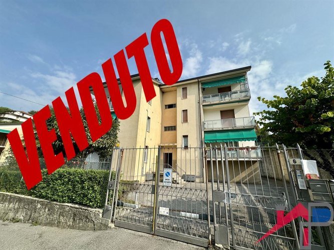 Caprino trilocale ristutturato Caprino Bergamasco