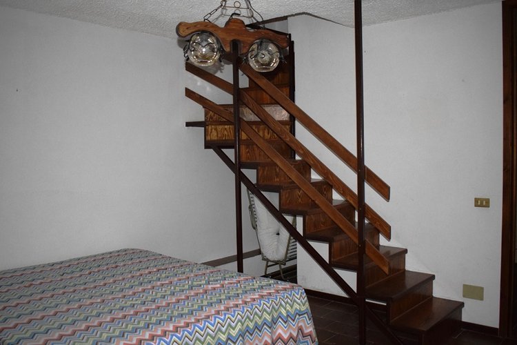 Oltre il Colle, zona esclusiva, bilocale con taverna, arredato con possibilità box Oltre il Colle