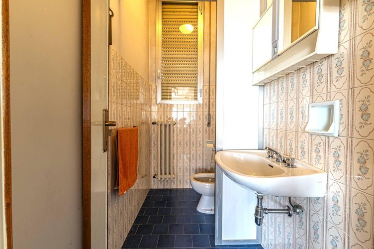 locale commerciale Gorle