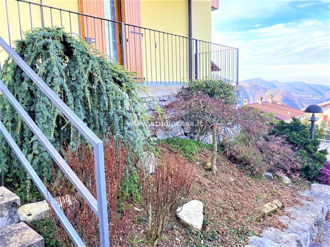 COME NUOVA!!! Costa Serina