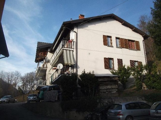 DI RECENTE RISTRUTTURAZIONE! Zogno