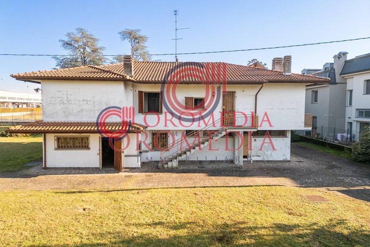 Villa singola Calcinate