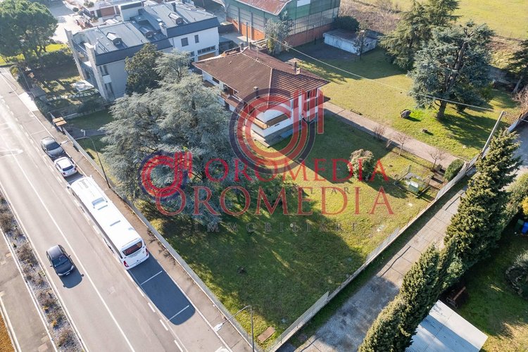 Villa singola Calcinate