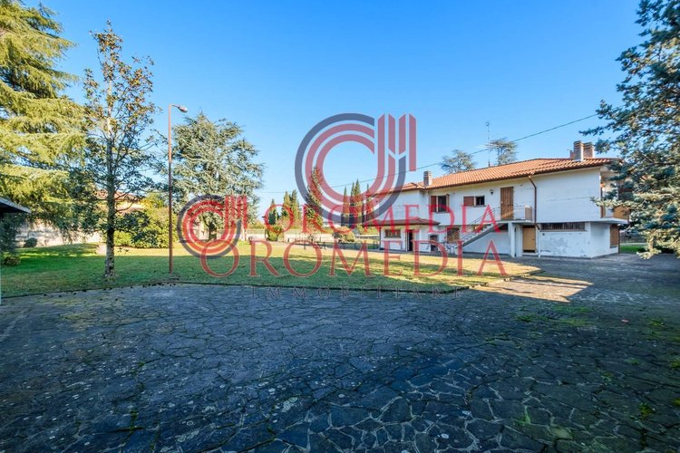 Villa singola Calcinate