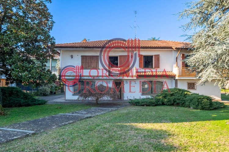 Villa singola Calcinate