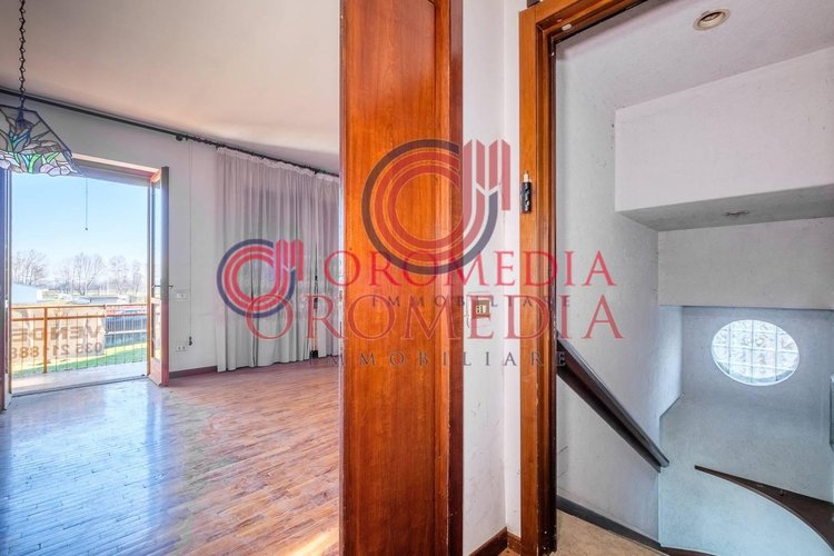 Villa singola Calcinate