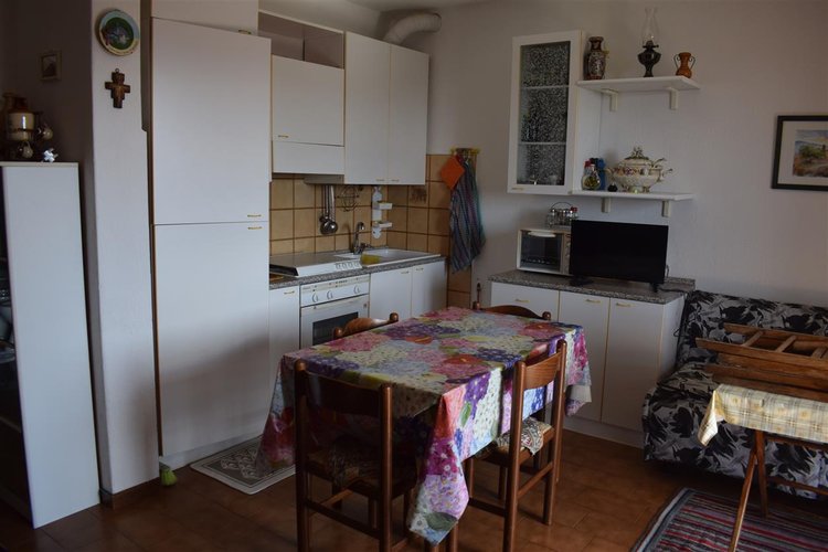 Costa Serina, ottimo bilocale con cantina e giardino privato attrezzato Costa Serina