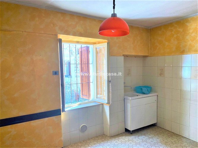 INDIPENDENTE  CASA CONTADINA! Bracca