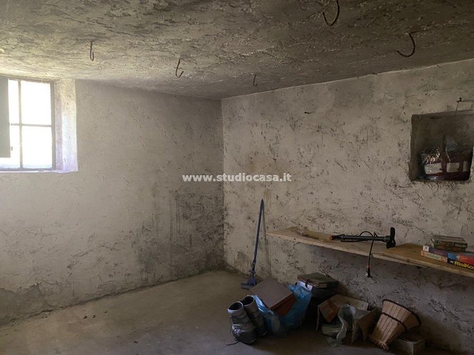 INDIPENDENTE  CASA CONTADINA! Bracca