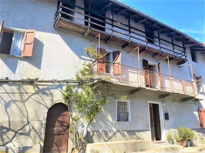 INDIPENDENTE  CASA CONTADINA! Bracca