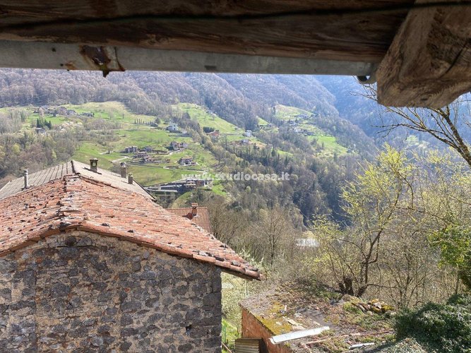 INDIPENDENTE  CASA CONTADINA! Bracca