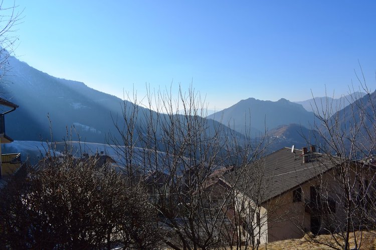 Zambla Alta mt. 1200 zona esclusiva grazioso bilocale arredato Oltre il Colle