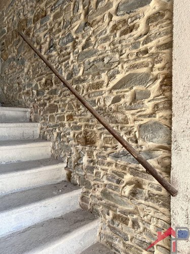 Ampio trilocale con giardino Pontida