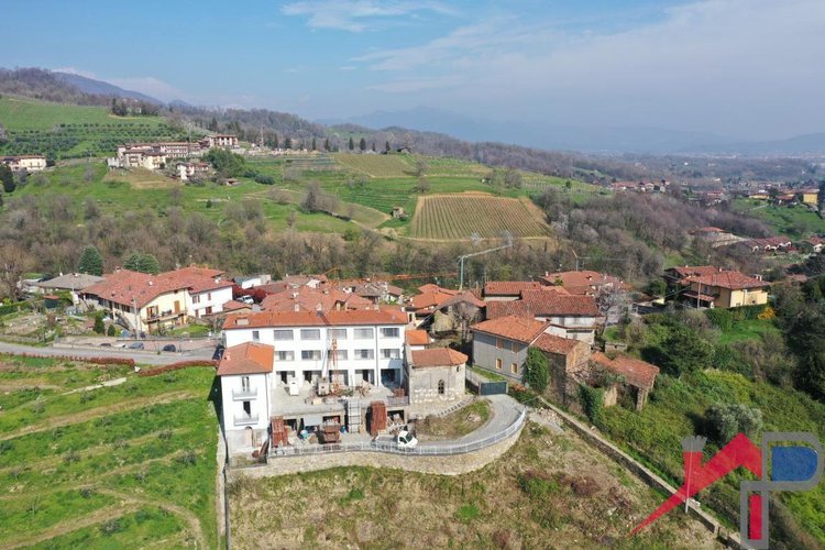 Trilocale panoramico Pontida