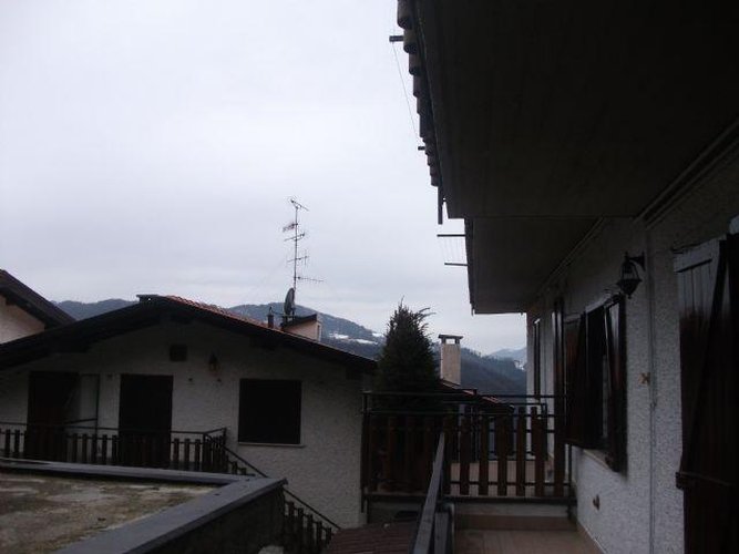 Studio Casa propone Bilocale a Costa Di Serina Costa Serina