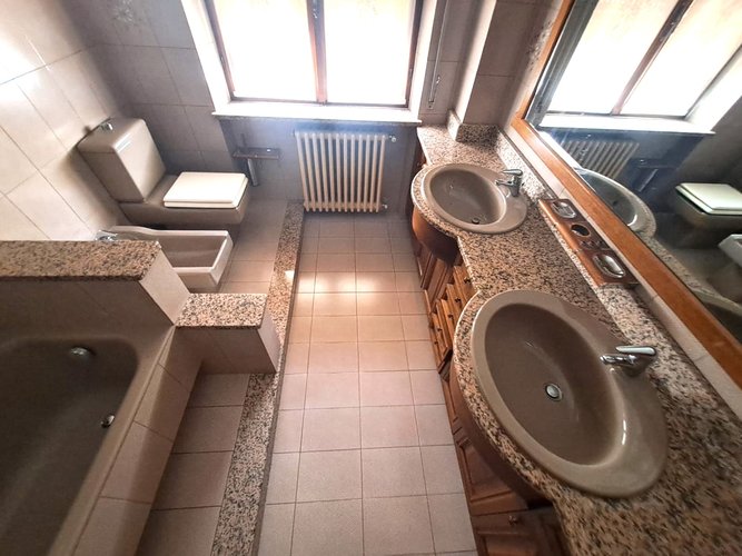 DI AMPIA METRATURA! Serina