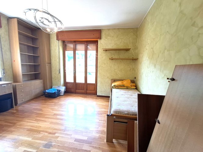 DI AMPIA METRATURA! Serina