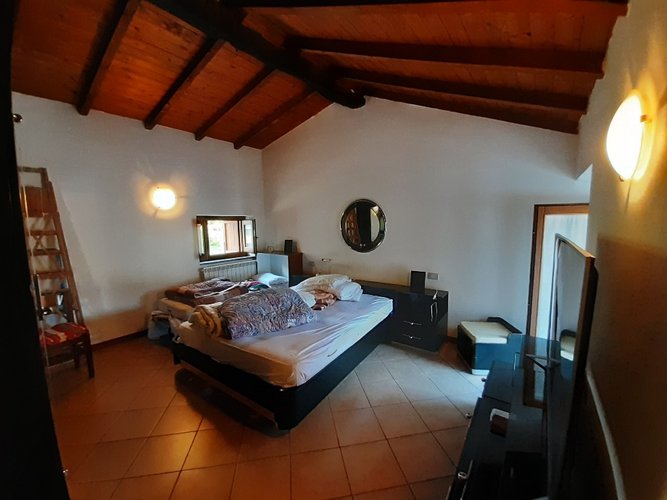 Sant’Omobono Terme in casa storica trilocale con camino e arredo Sant'Omobono Terme